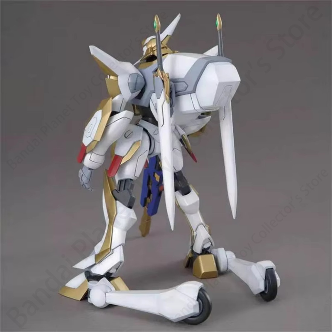 Bandai Action Original Gundam  - Model Kit Lancelot review and price